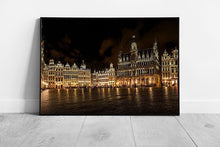 Laad de afbeelding in galerijviewer, Grand Place Brussels Belgium Illuminated By Golden Lights At Night Architecture Wall Art Print on Paper Framed Picture print
