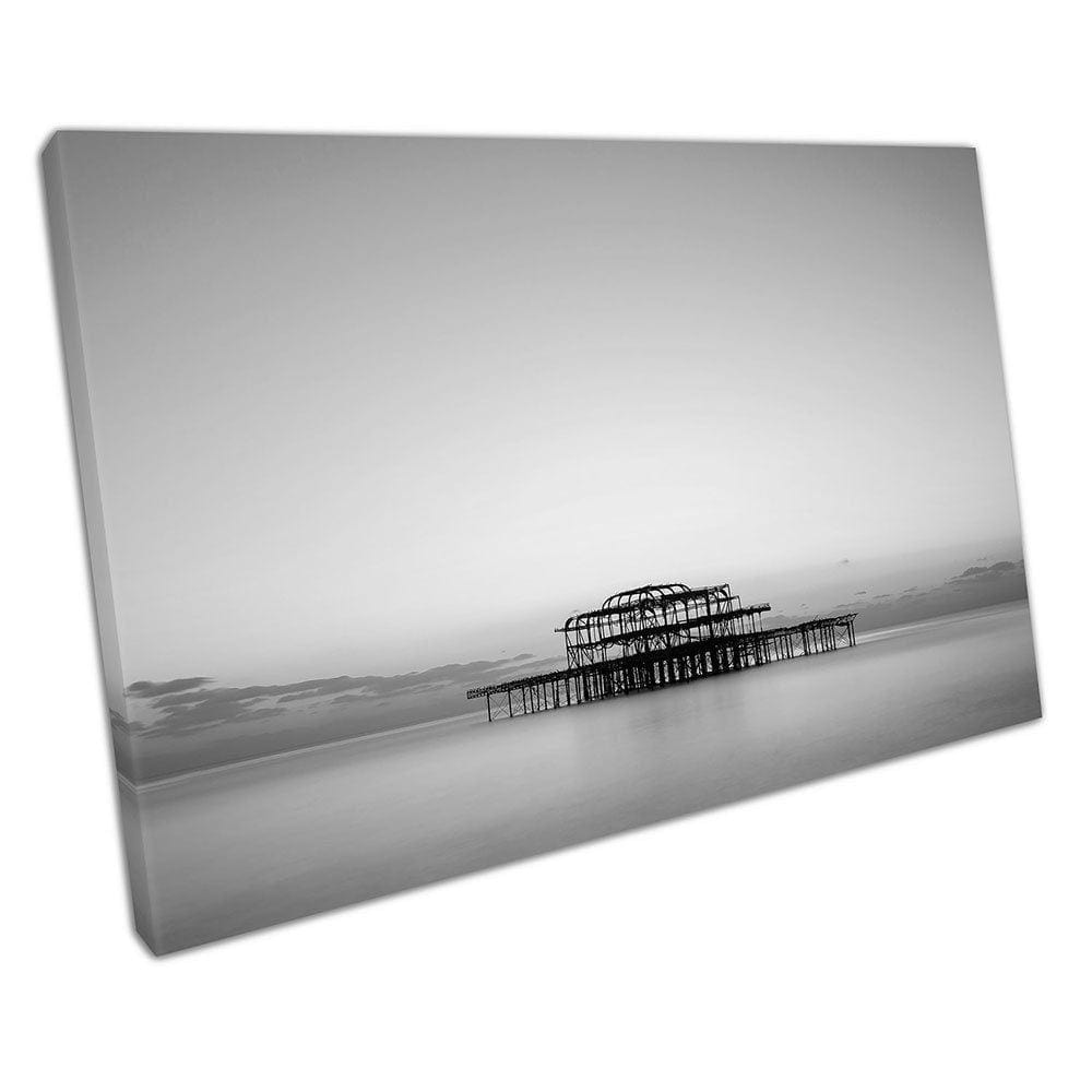Zwart en wit de westpier van Brighton na zonsondergang Engeland klaar om muurwand te hangen afdrukken gemonteerde canvas print