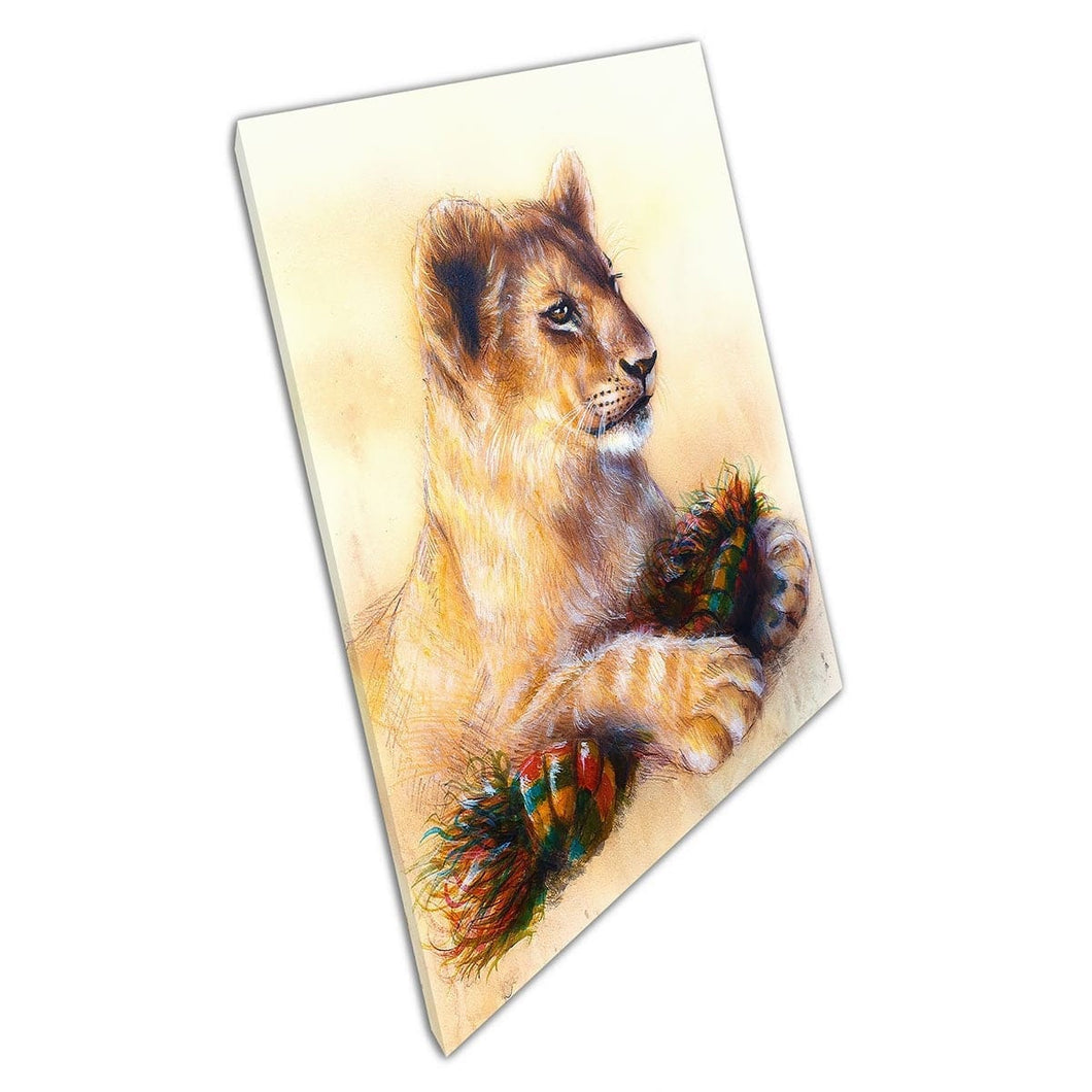 Piccolo cucciolo di leone che gioca a coccole con la pittura giocattolo di corda stampa wall art stampata su tela di tela montata
