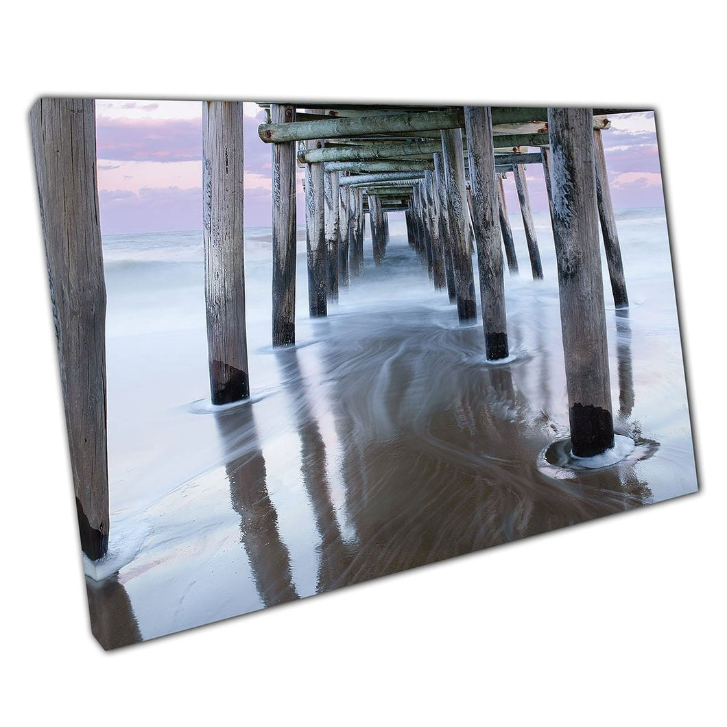 Dromerige lange blootstelling shot Sandbridge Fishing Pier zeegeziebanen Virginia Beach Sunset Wall Art Print op canvas gemonteerde canvas print
