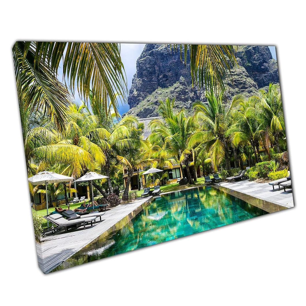 Luxe tropische palmboomparadijs Spa Hotel Resort Le Morne Mauritius Island Wall Art Print op canvas gemonteerde canvas print