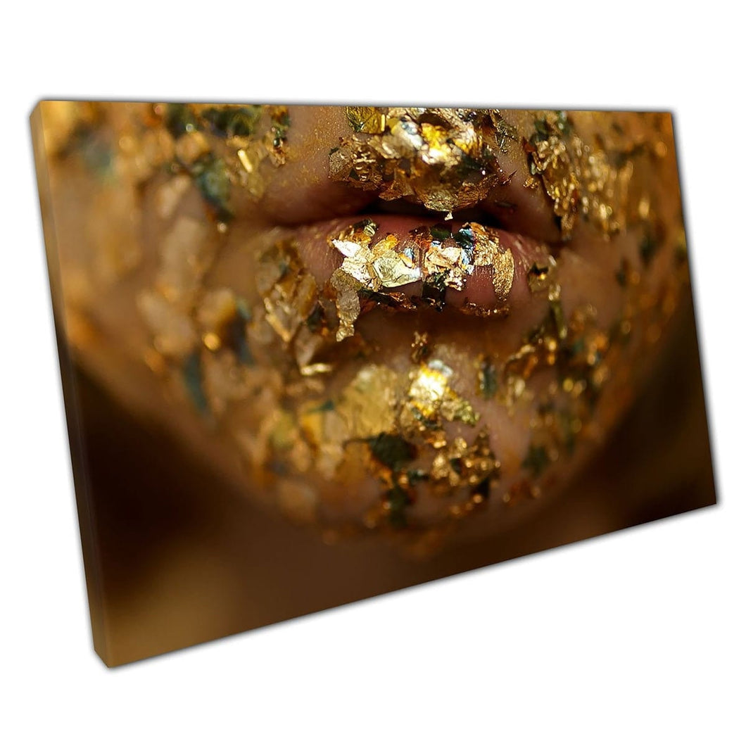Woman in Gold Sparkles Close Up on Lips Fine Art Fotografia surreale Wall Art Stampa su tela tela stampata