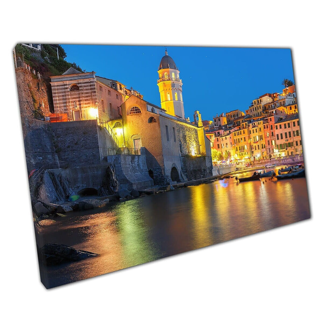 Prachtige stadscape Vernazza met Santa Margherita di Antiochië Church Italië Wall Art Print op canvas gemonteerde canvas print