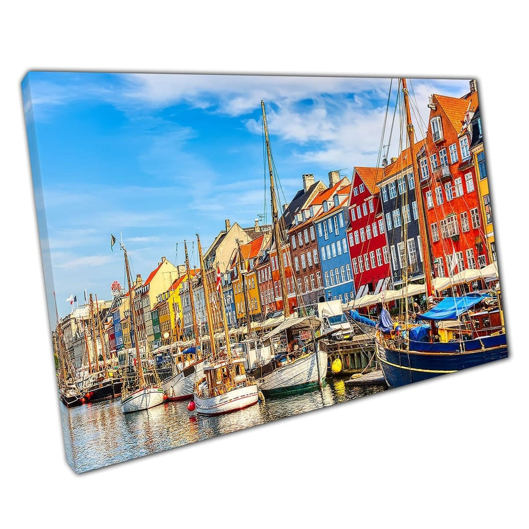 Oude Nyhavn Port Kopenhagen Denemarken in de zomerwand Art Print op canvas gemonteerde canvas print