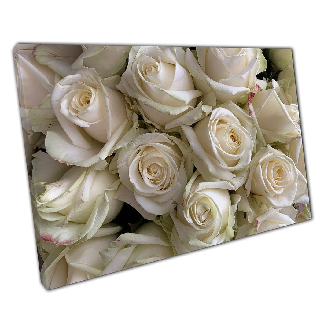 Klassieke vintage stijl witte roos bloeiende bloemboeket romantische bloemenfotografie muur kunst print op canvas gemonteerde canvas print
