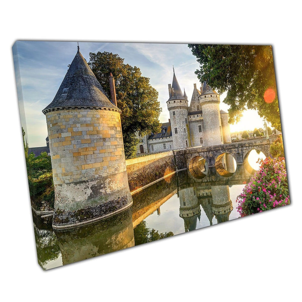 Beroemd Frans monument bij zonsondergang Chateau de Sully-Sur-Loire van de Loire Valley Wall Art Print op canvas gemonteerde canvas print