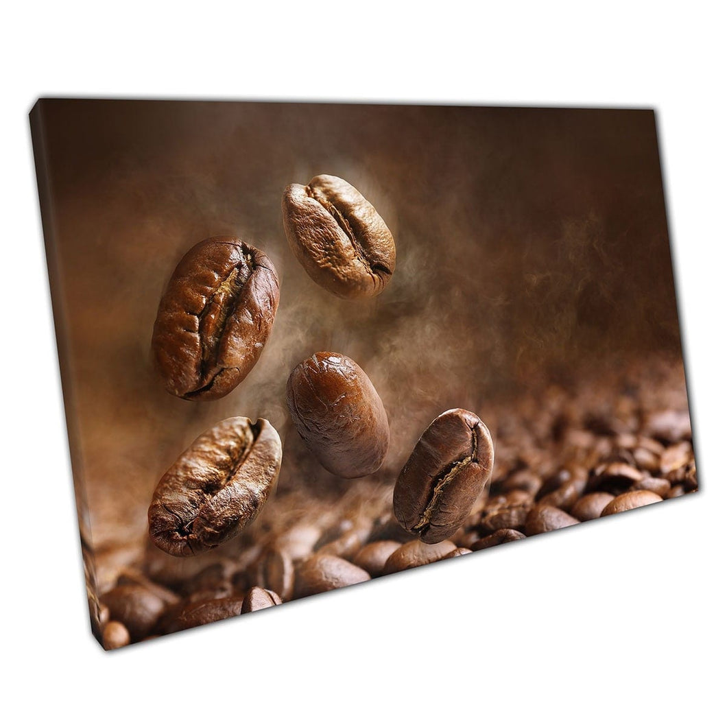 Koffiebonen vallen Macro Photography Café Barista Esthetische drank Drinks Bonen Wall Art Print op canvas gemonteerde canvas print