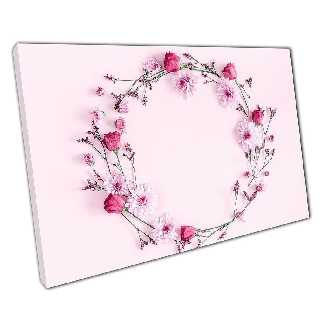 Delicate romantische krans van gemengde roze bloemen Wall Art Print op canvas gemonteerde canvas print